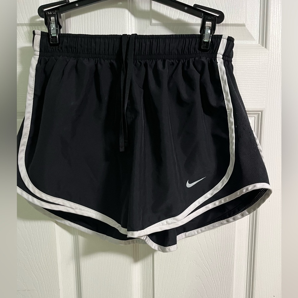 Women’s Nike Medium Dry Fit Shorts